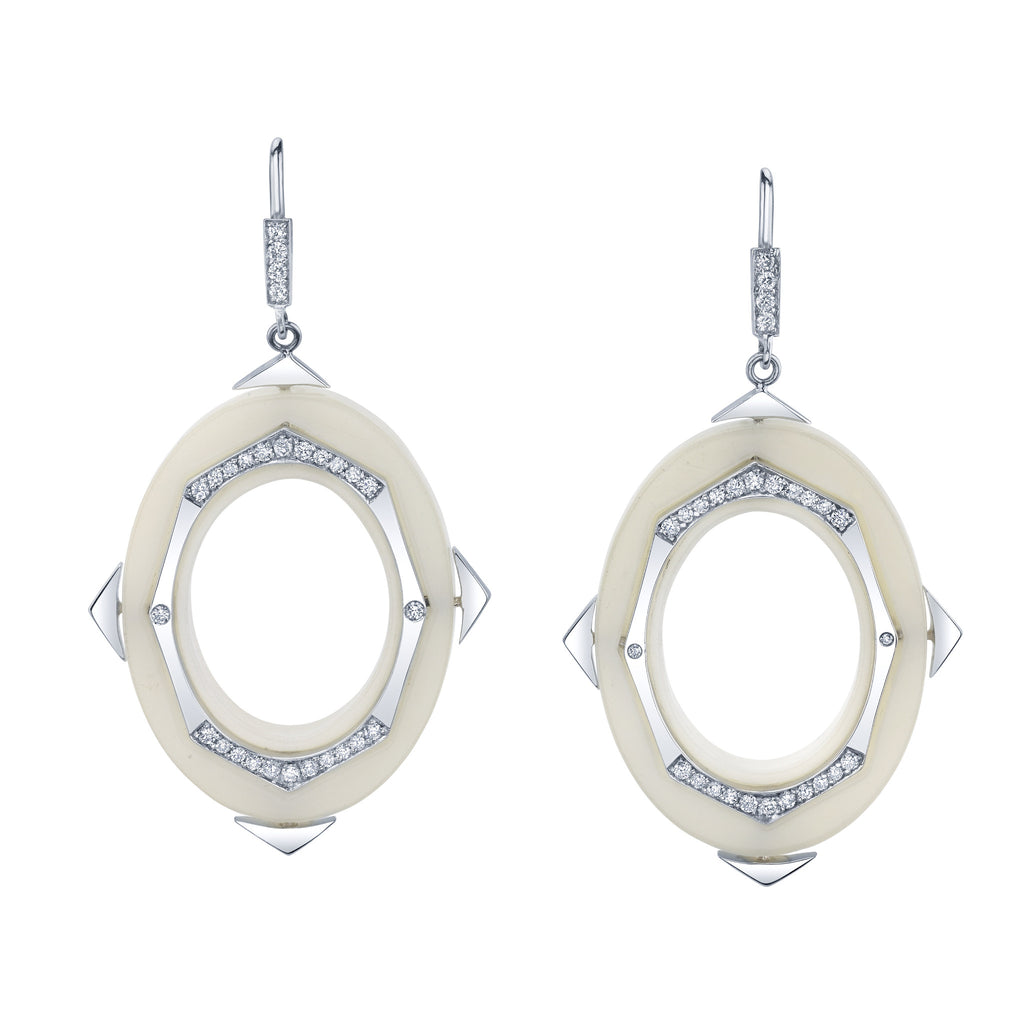 Affinity Diamond Earrings in 18k Gold Jewelry - Irthly - 1